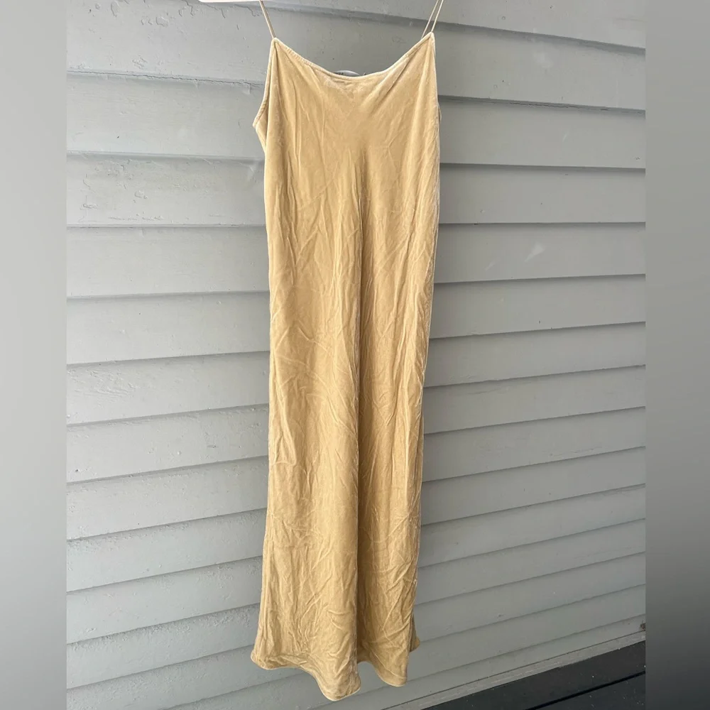 Vince Gold velvet slip Dress - Picture 2 of 9